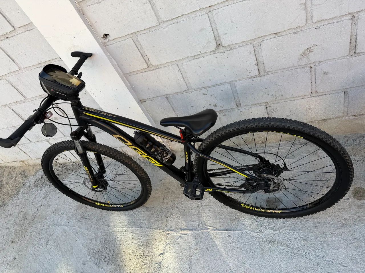 Vendo 2 bicicletas aro 29 super conservadas - Foto 4