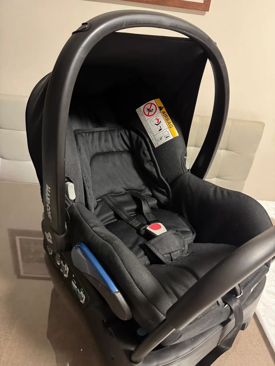 Bebê conforto Maxi Cosi essential com base para carro - Foto 4