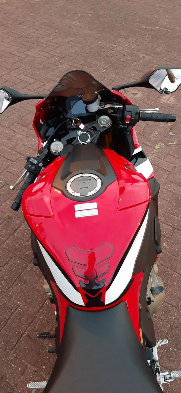 Vendo linda CBR  - Foto 3