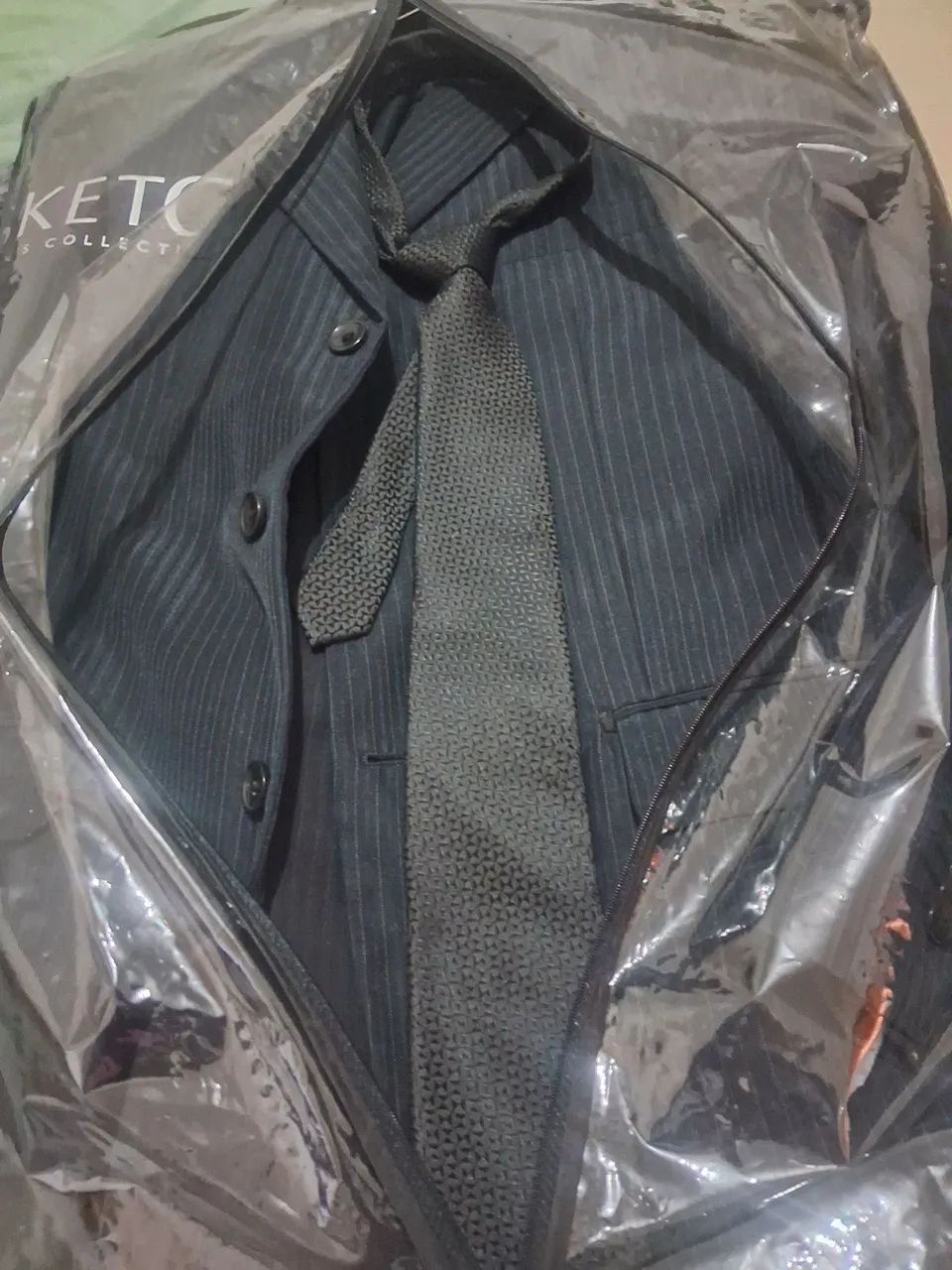 Vendo terno novo ..