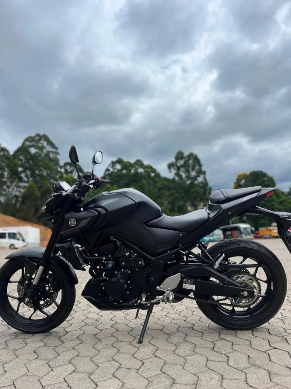 YAMAHA MT-03 2025 - Foto 4