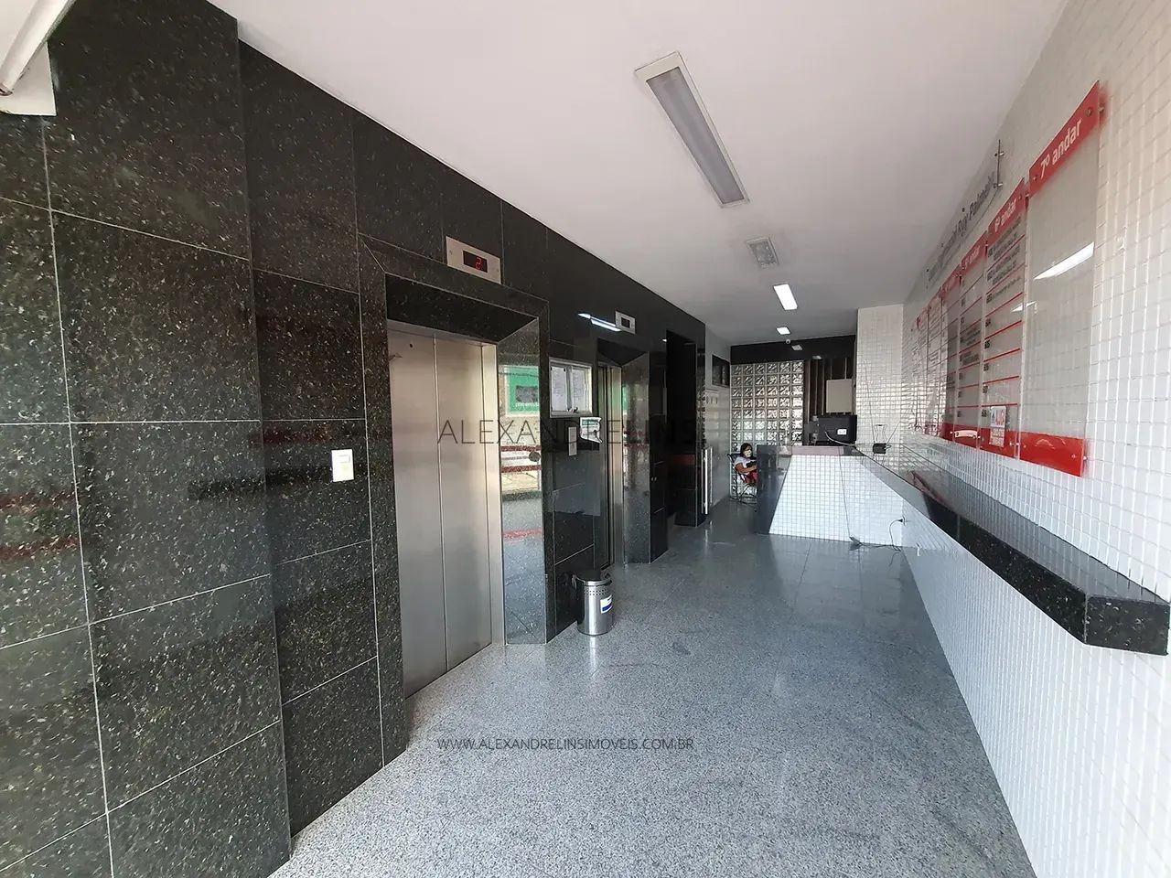 Empresarial Rui Palmeira no Farol. Sala comercial com 40 m² - Foto 4