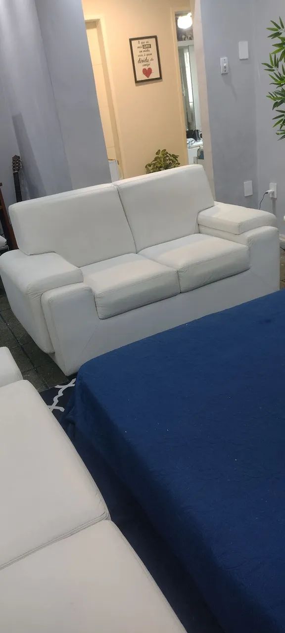 Sofá 2+3 lugares e mesa de centro  - Foto 5