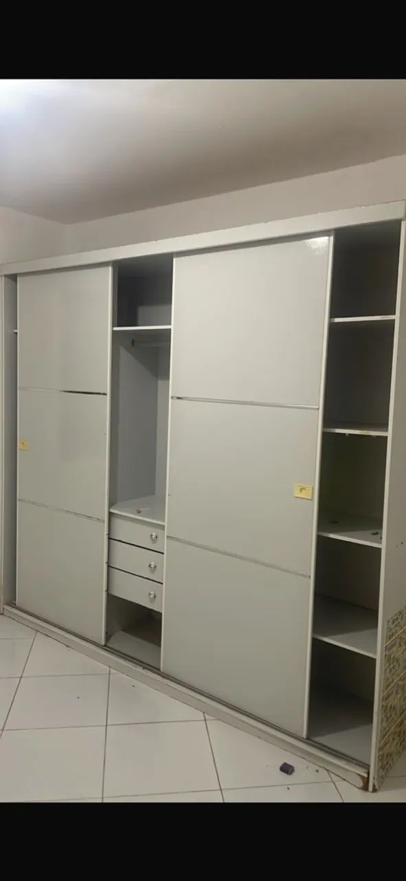 Guarda roupa usado 
