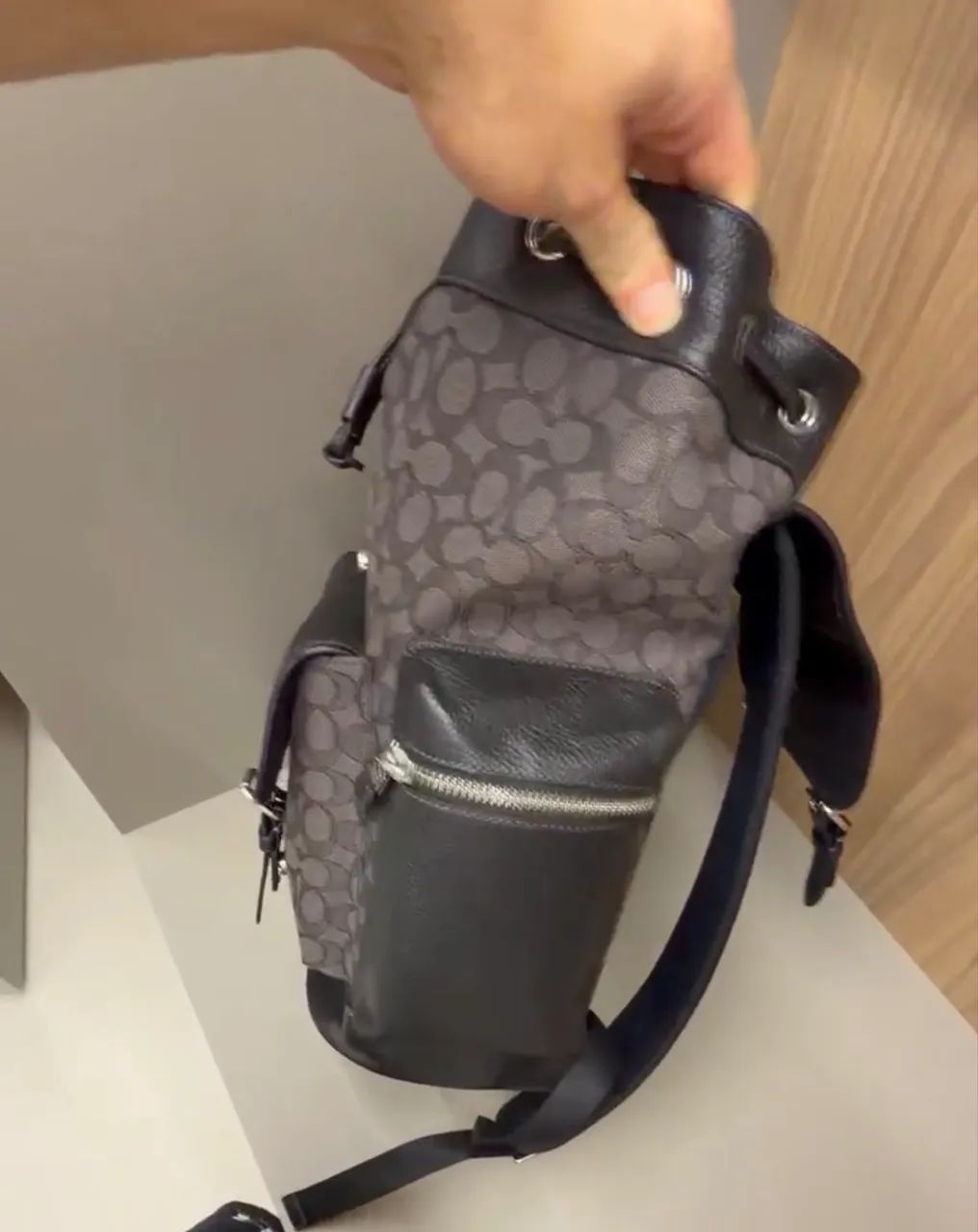 Vendo mochila Coach - Foto 3