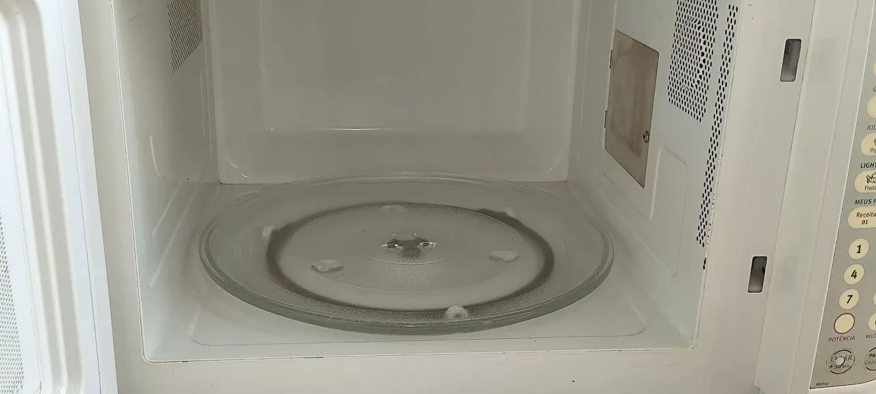 Vendo microondas Eletrolux