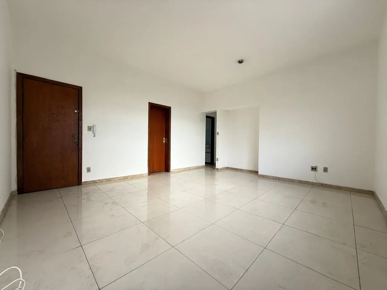 Amplo apartamento de 3 quartos com 160m2 - Foto 2