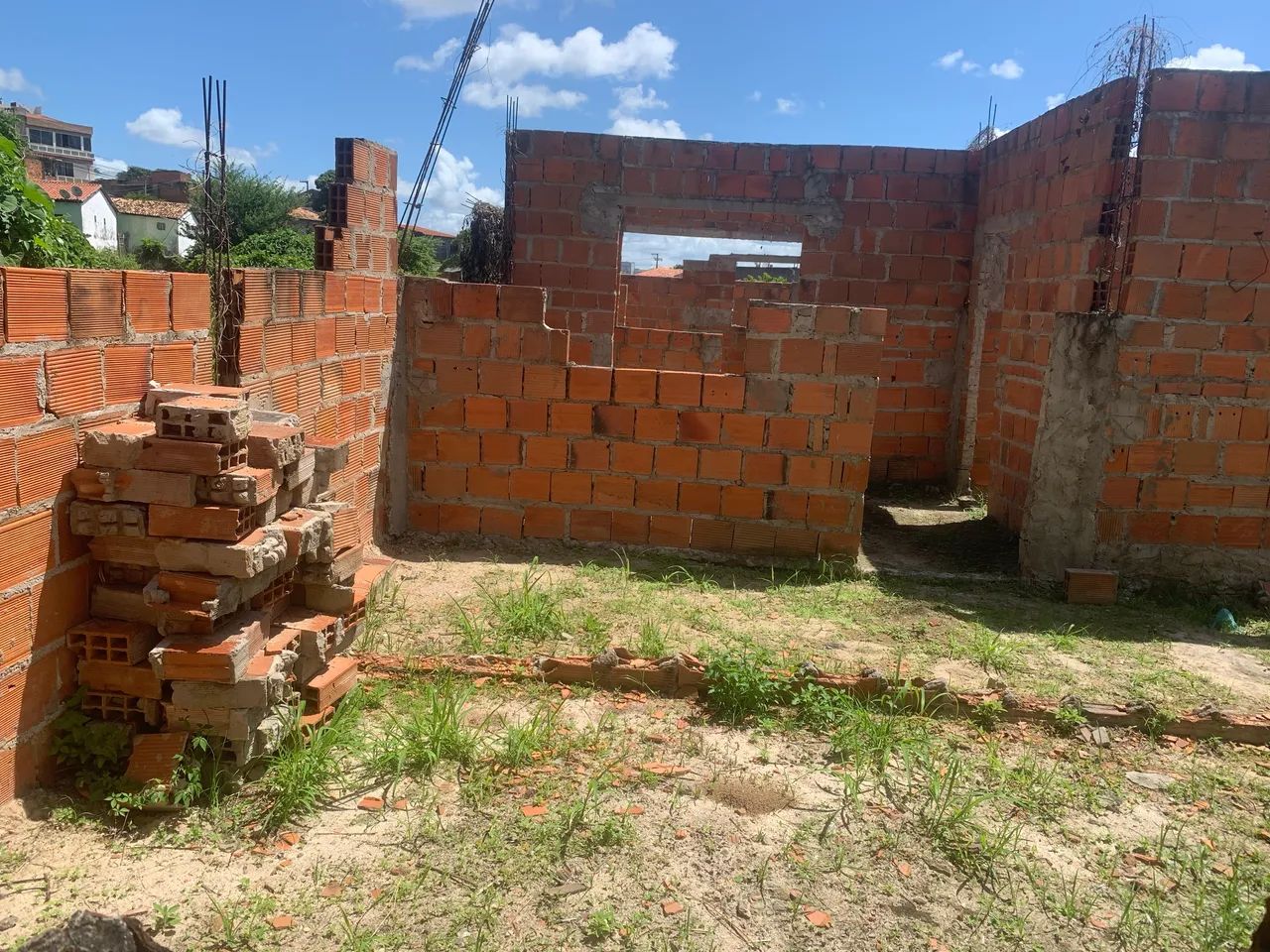 Vende-se Terreno - Cidade Nova (Área Jetimana)