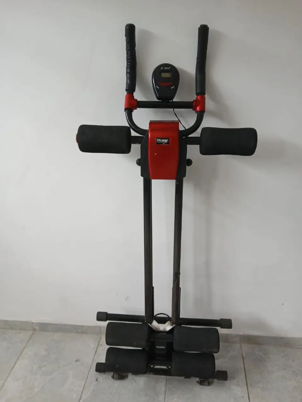 Maquina de exercícios regulável 