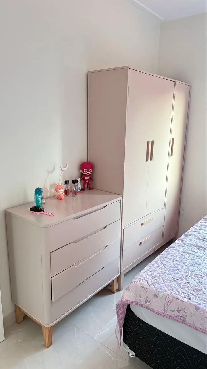 Guarda-Roupa e cômoda 