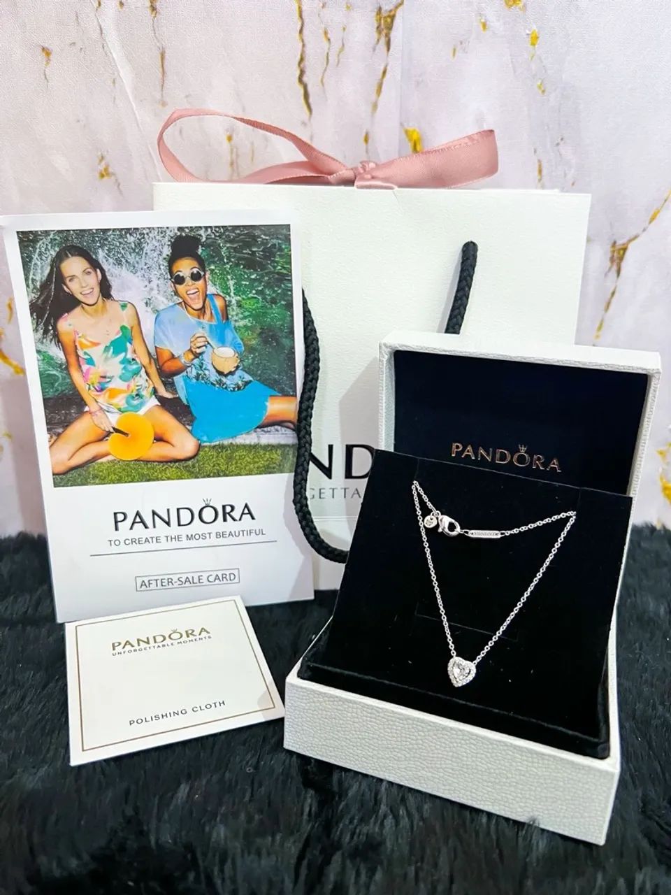 Colar Pandora amor eterno 