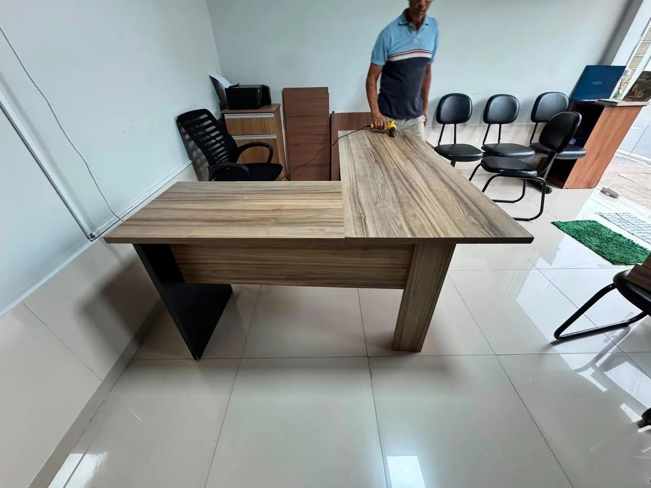 Mesa pra recepção de escritório 