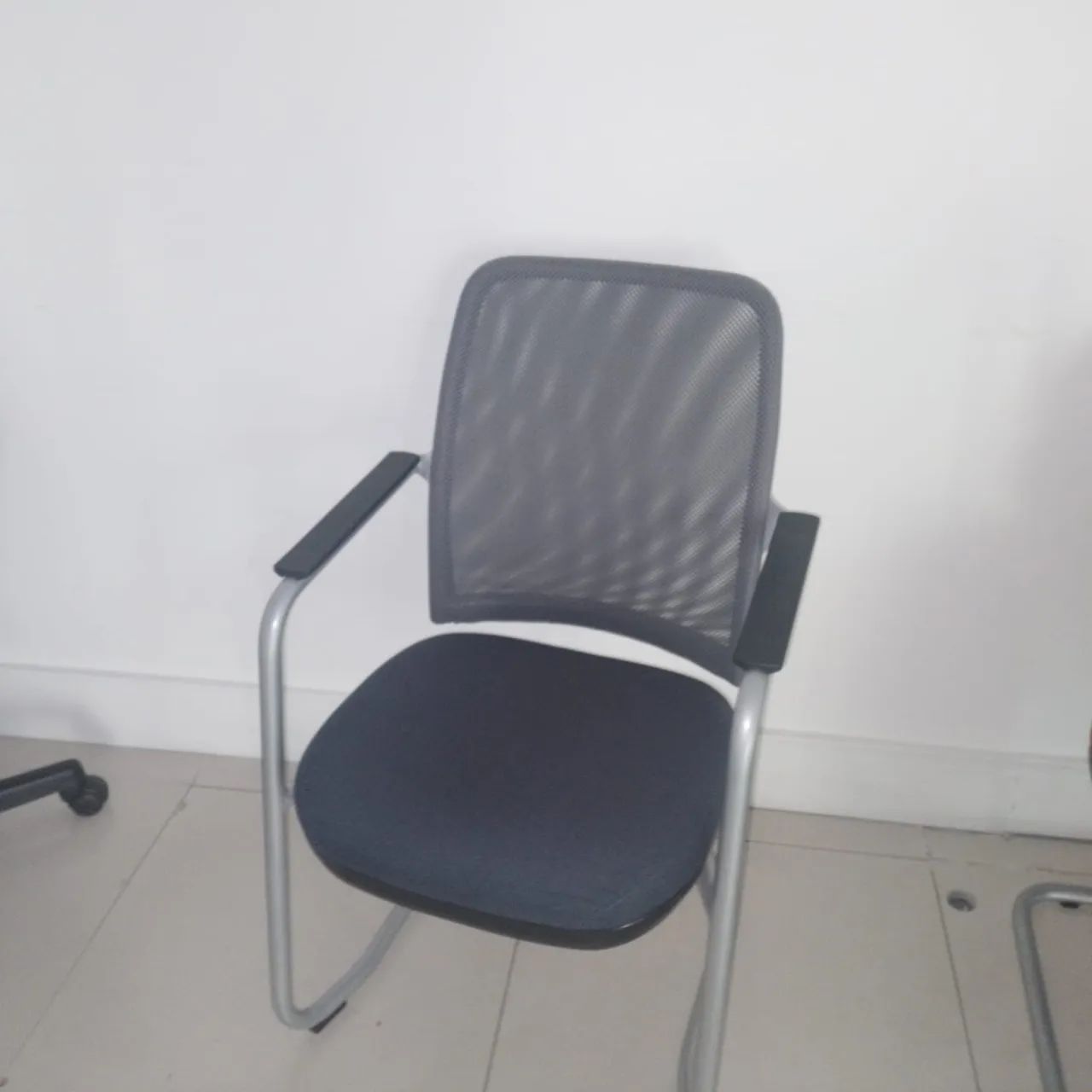CADEIRA DE ESCRITÓRIO 