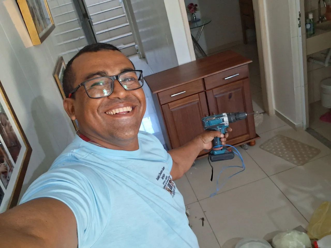 Elétrica valderi quebra-galho serviço 12345 - Foto 3