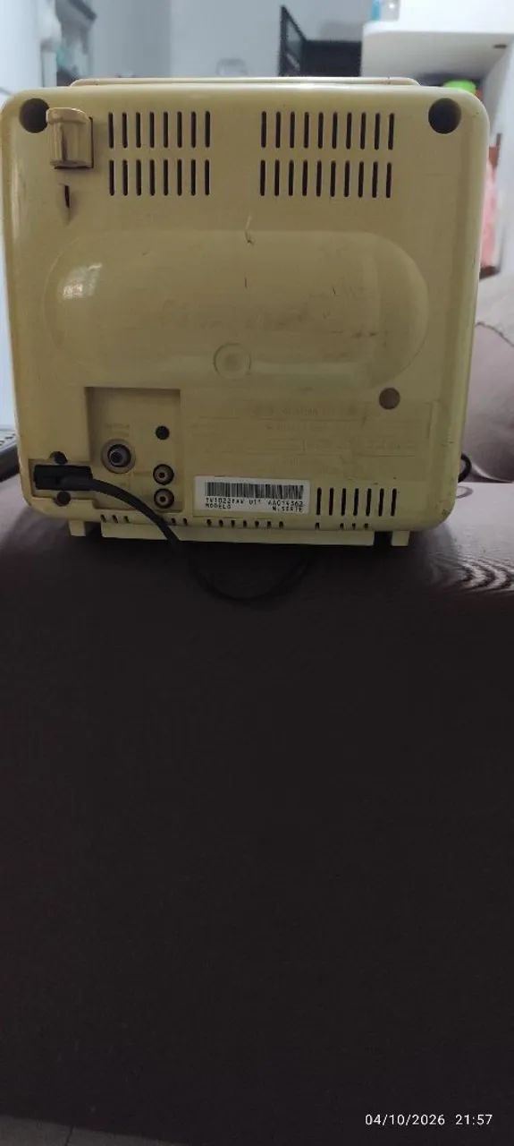 Tv Semp 10 polegadas com av 1022 tubo  - Foto 3