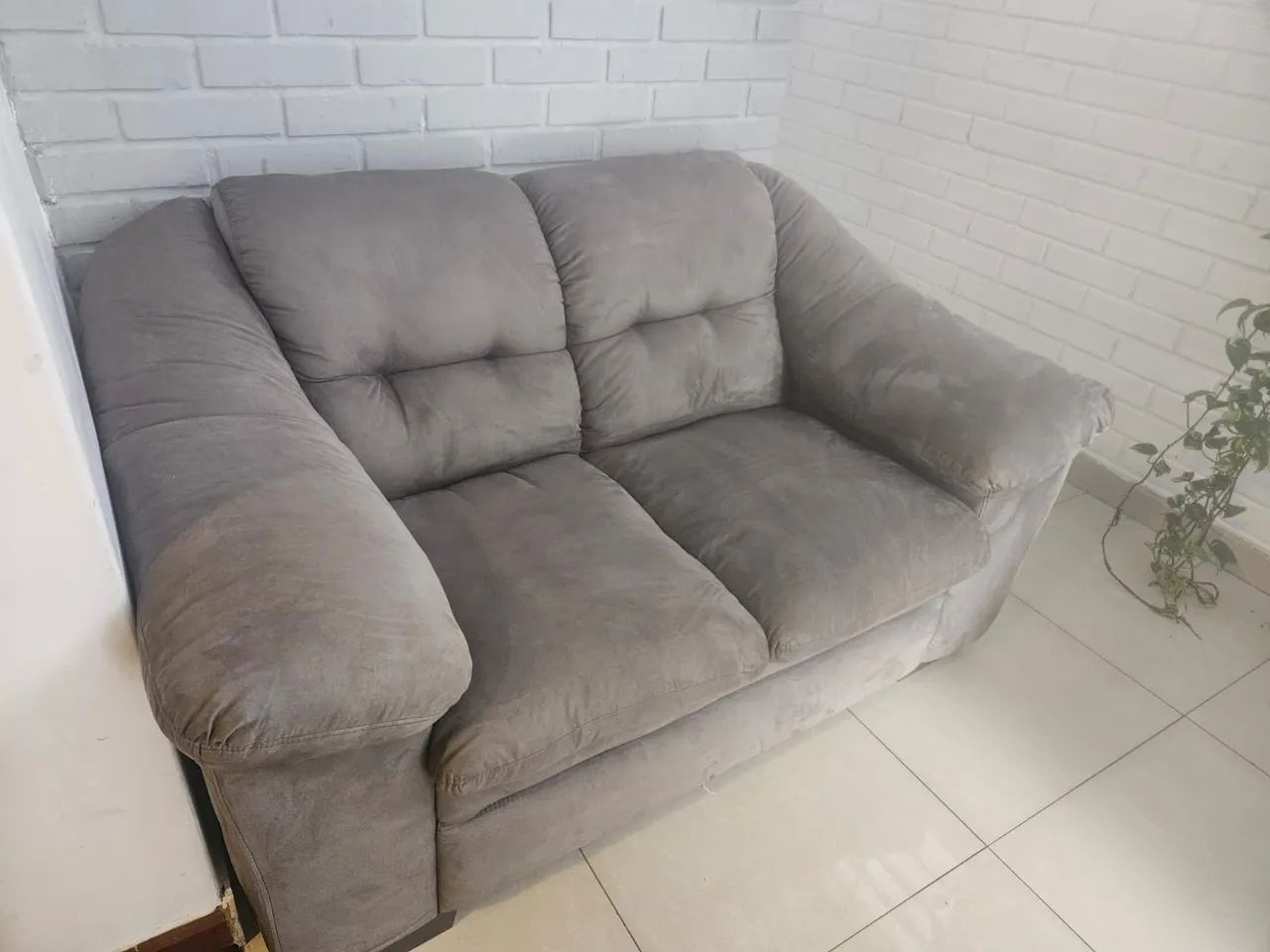 Sofá 2 e 3 lugares e cama solteira com colchão  - Foto 2
