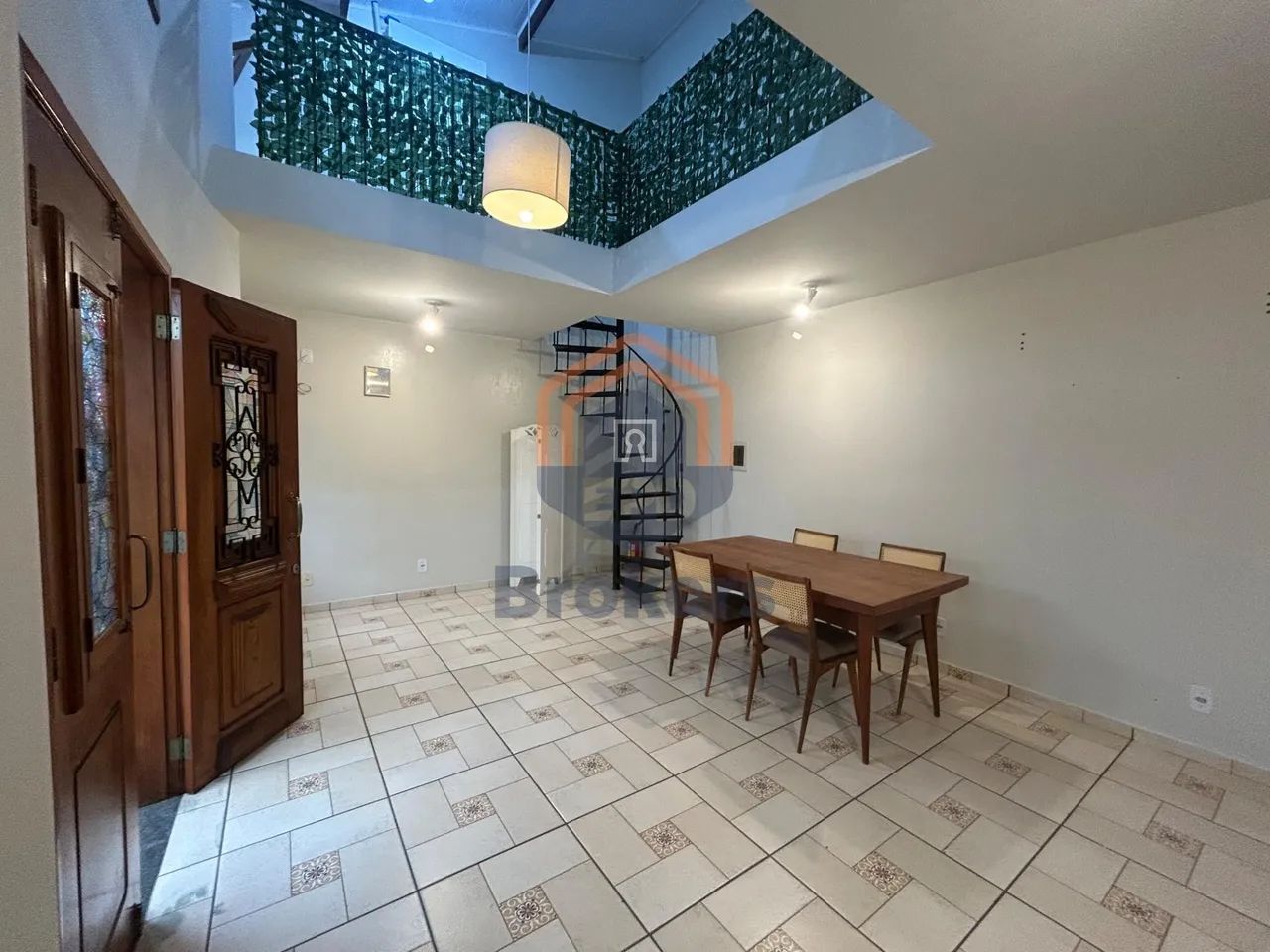 Sala Comercial 32 m² com mezanino em Centro - Jarinu