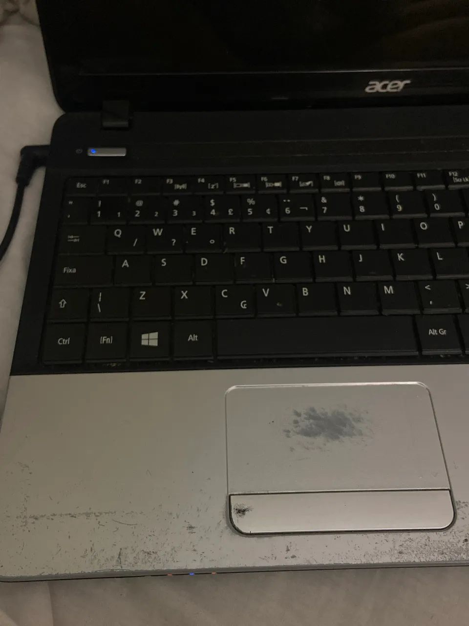 Notebook Acer Celeron 4GB RAM - Funciona na Tomada - Para Reparo - Foto 4