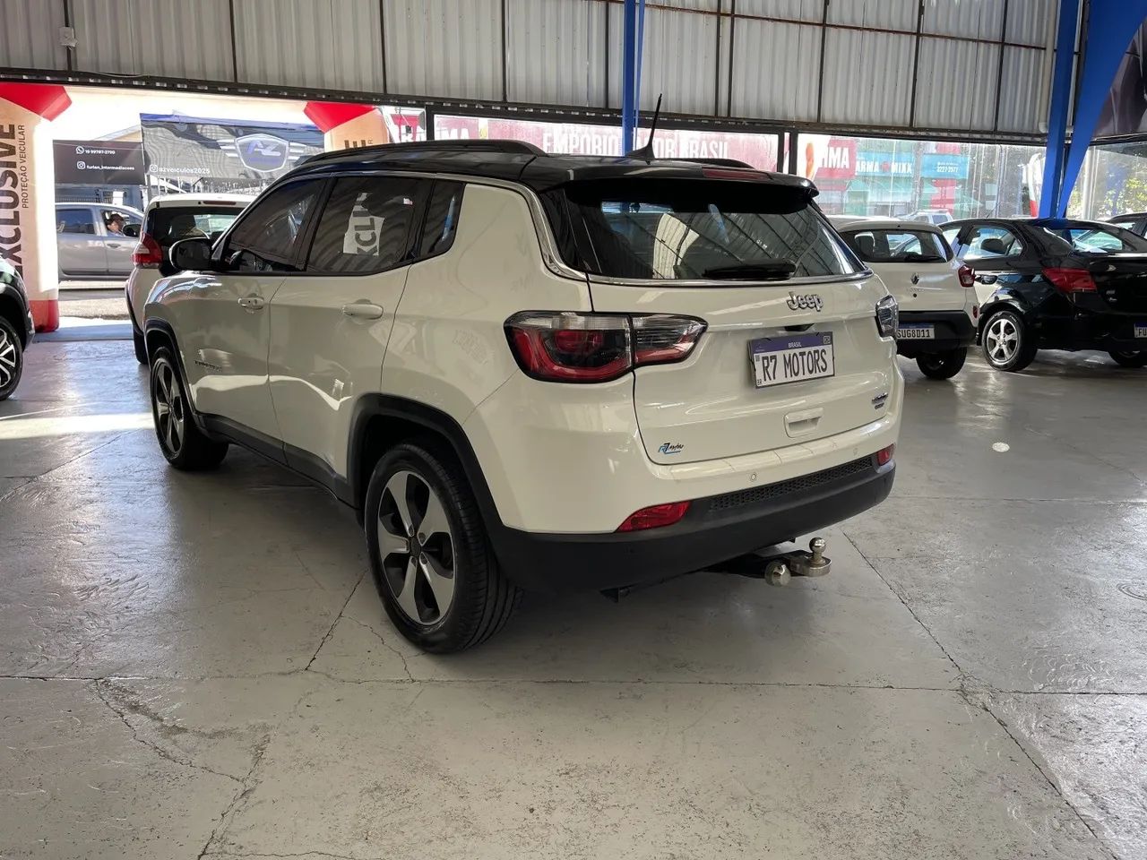 Jeep Compass Longitude 2.0 4X2 Flex 16V Aut. 2017 - Foto 3