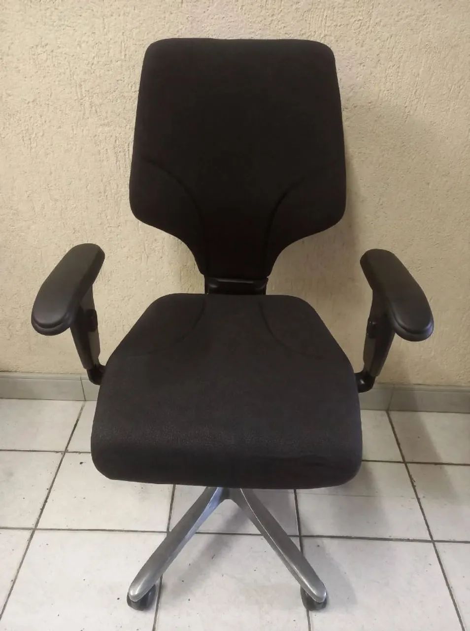 Cadeira Escritório Giroflex Candall usada  - Foto 2