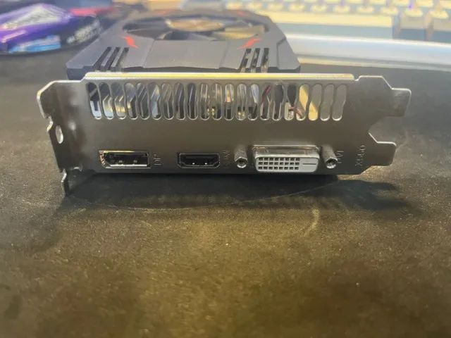 Placa de vídeo: Radeon RX 550 4GB (GDDR5) - Foto 4