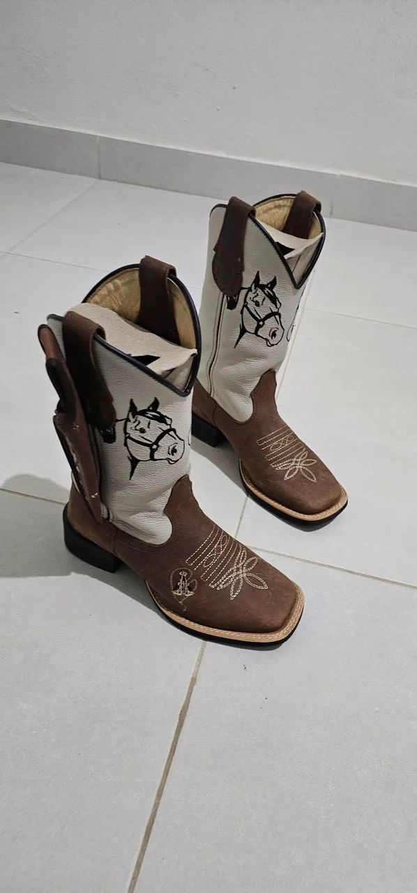 Vendo botas! GUARAPARI-ES  - Foto 3