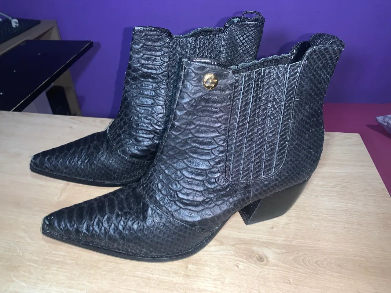 Bota Carmim - tamanho 38 - Foto 2