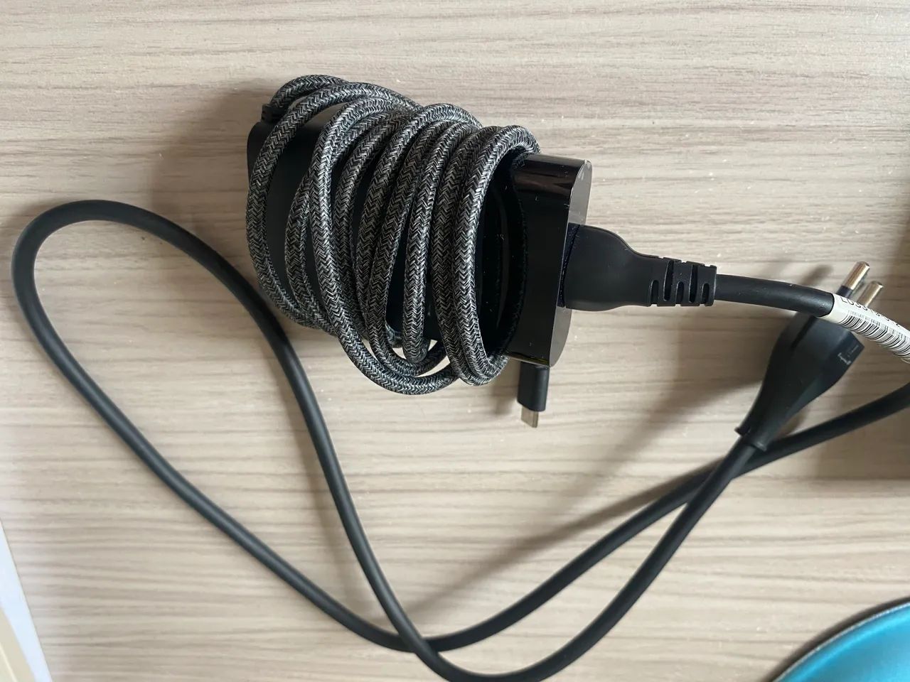 Fonte carregador Notebook Hp Slim Usb-c 65w - Foto 3