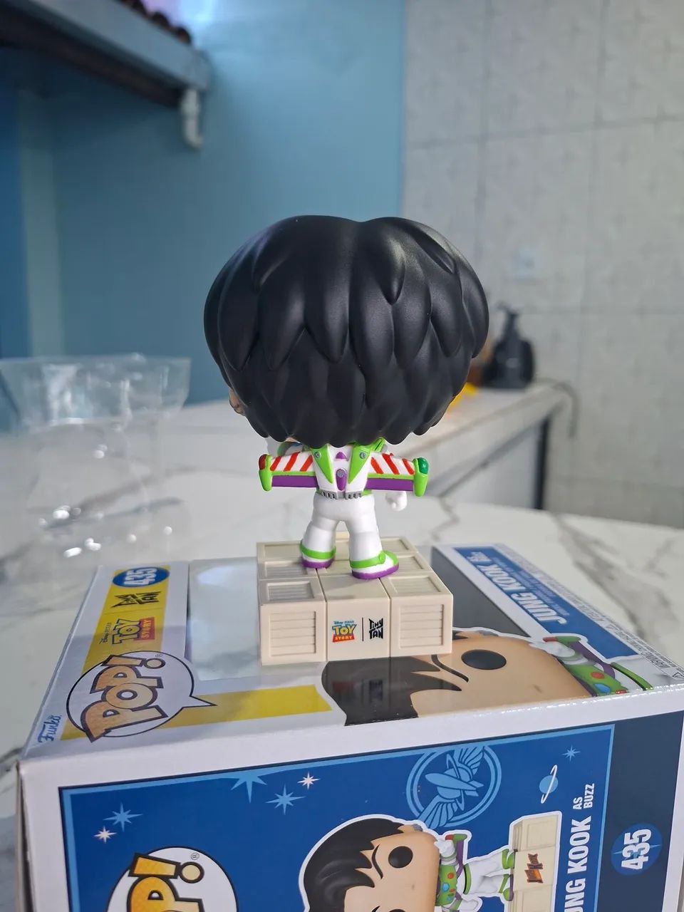 Funko Pop Jungkook Buzz Lightyear - TinyTAN x Toy Story 435 (Original) - Foto 5