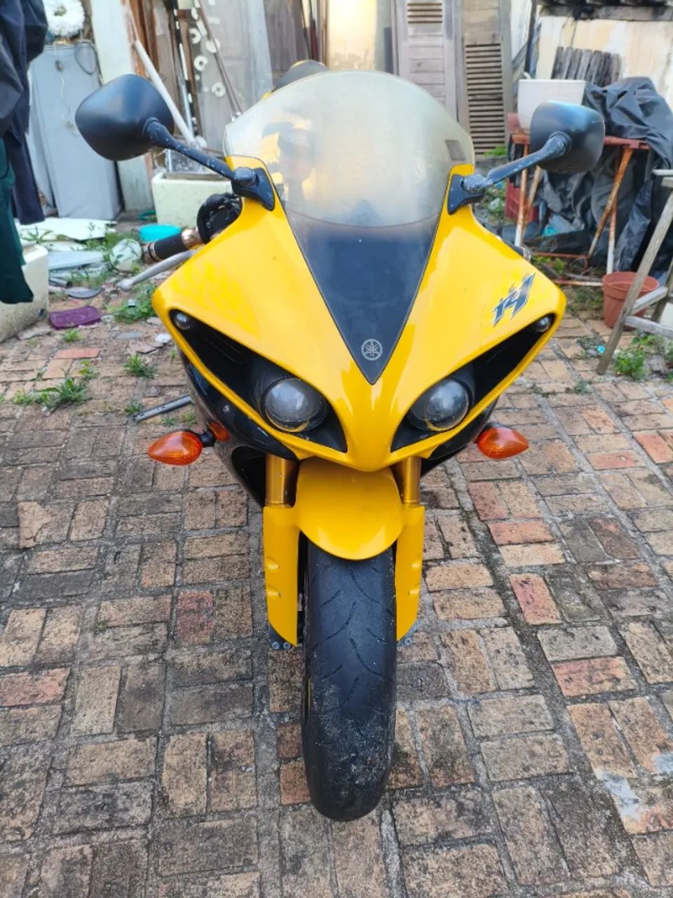 R1 2009 - Foto 3