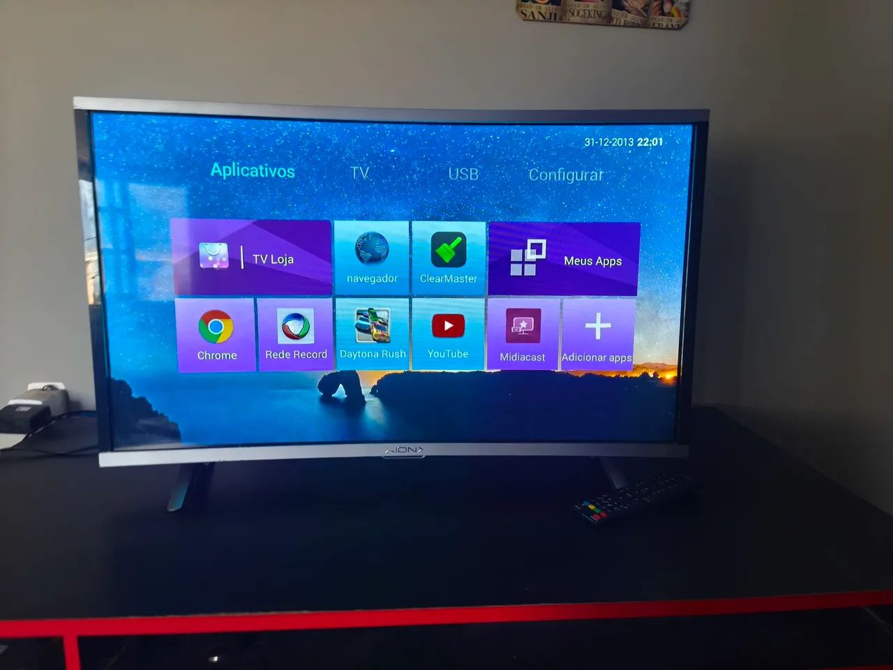 Vendo TV 32 polegadas em ótimo estado 