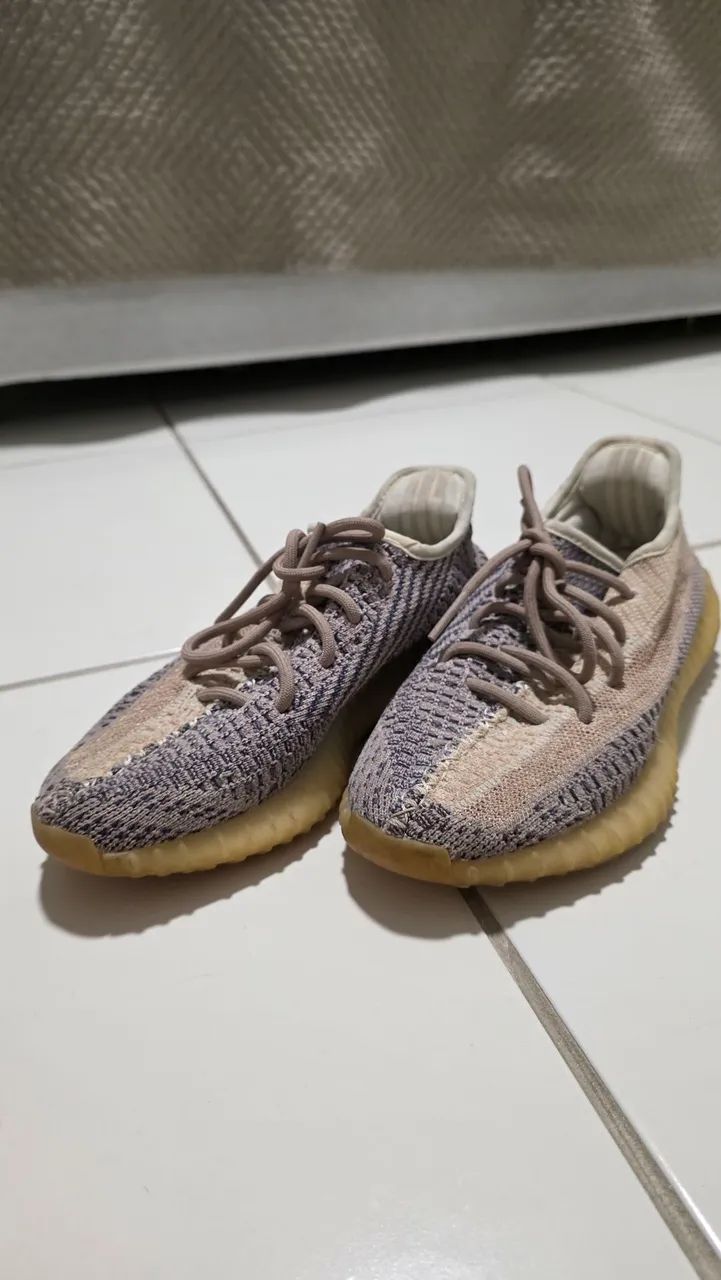 Tênis Yezzy Adidas - Foto 2
