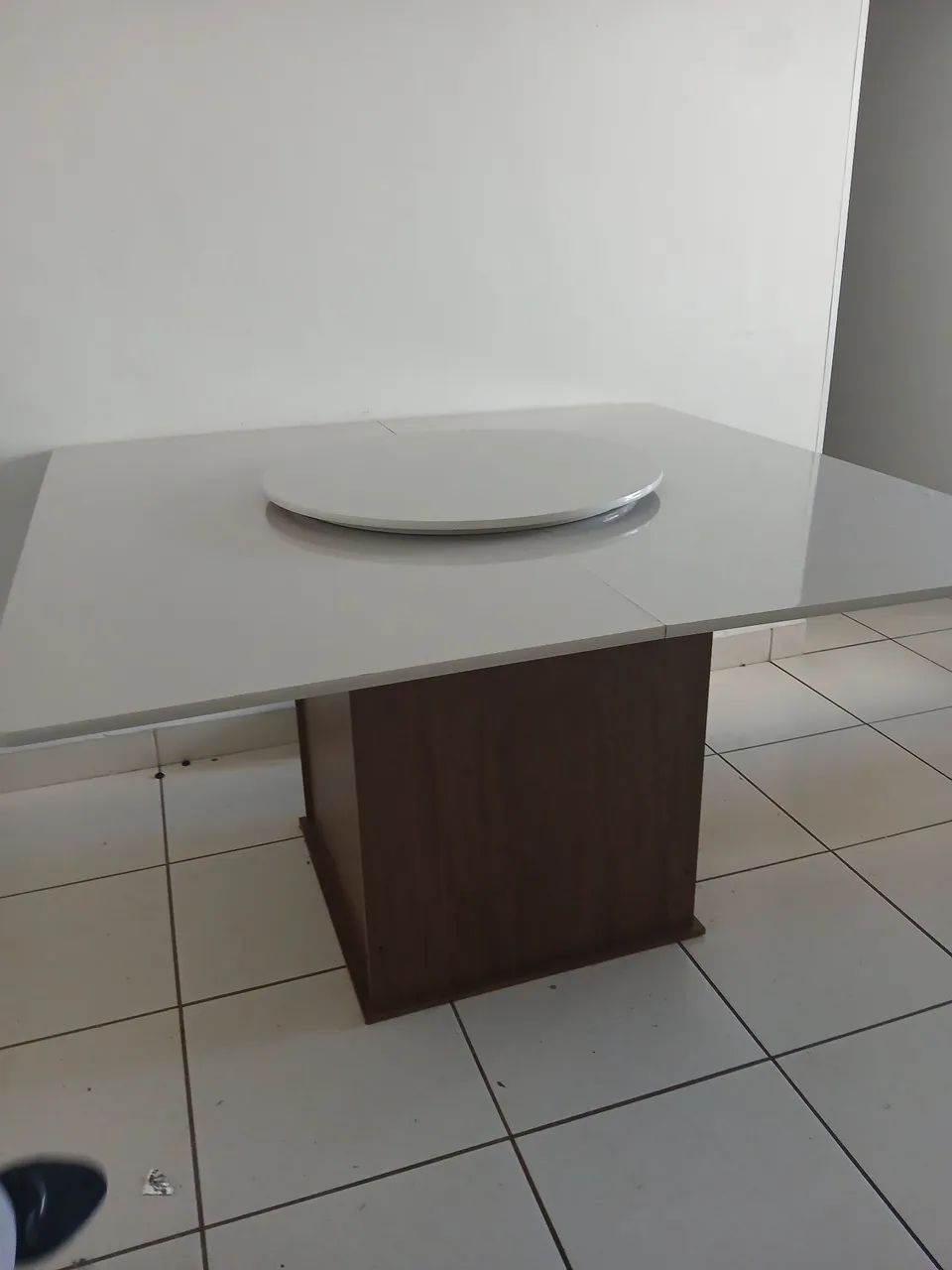 Mesa Quadrada 8 lugares - Foto 2