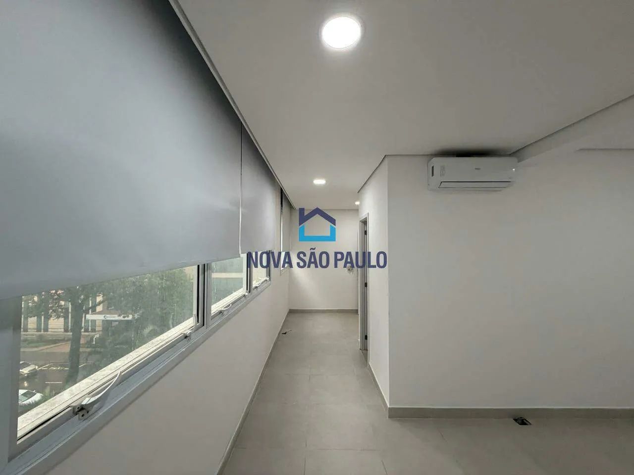 Sala Comercial em Moema ? 30 m²