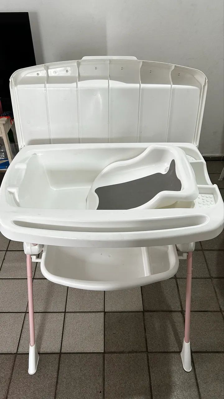 Banheira splash com trocador e redutor.