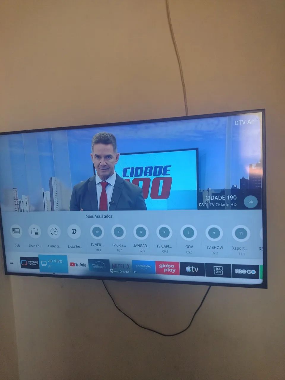 Vendo tv Samsung 55 polegadas com controle sem marcas de uso e em perfeito estado por 800