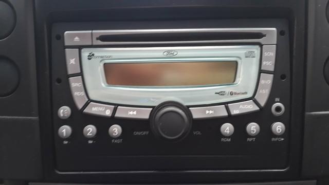 Rádio original Ford