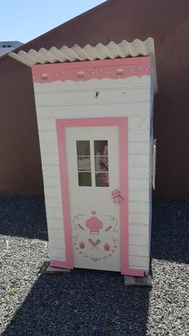 Casinha infantil de Madeira