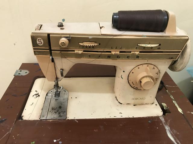 Máquina de costura - Foto 2