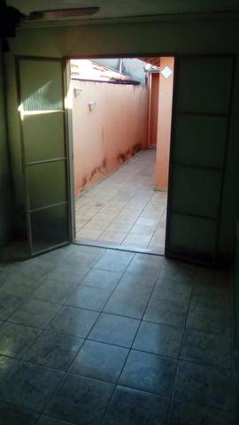 Vendo ou troco casa menor valor mais volta - Foto 8