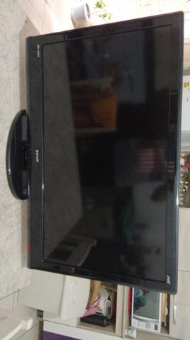 TV LCD 40" SEMP com defeito