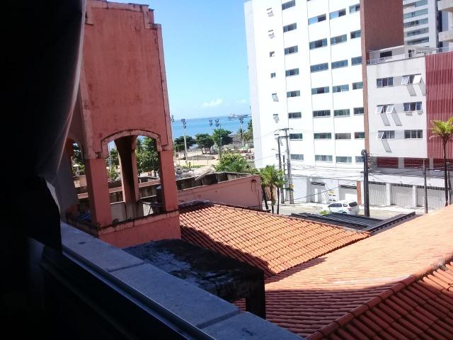 Apartamento de 1 Quarto na Beira Mar - Foto 4