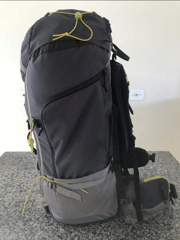 Mochila Quechua 70L - Foto 3