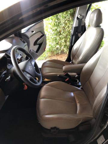HB20 sedã 1.6 Comfort plus automático - Foto 5