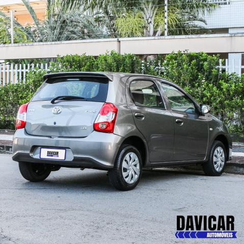TOYOTA ETIOS 2017/2018 1.3 X 16V FLEX 4P AUTOMÁTICO - Foto 3