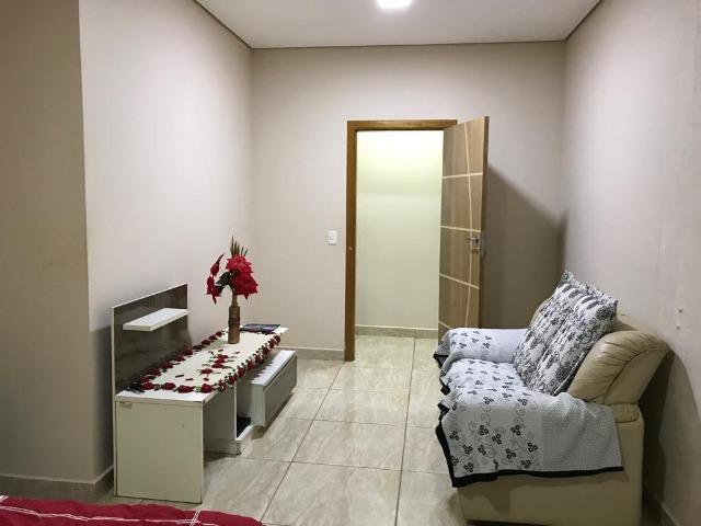 Excelente Casa, 3 Qts Sendo 1 Suíte, Laje, Cerâmica, Lazer no Piso Superior! - Foto 14