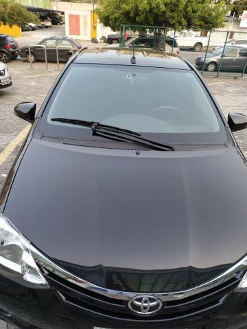 Etios sedan 1.5 automático 2017 - Foto 13