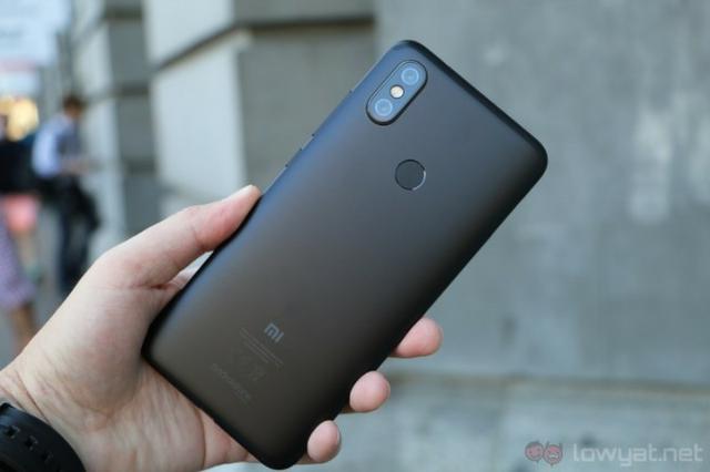 Celular Xiaomi MI A2lite _ Loja física na cohab ( Entrega gratis)