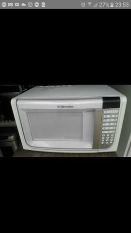 Vendo Microondas Da Electrolux entrego vai Com 2 meses de garantia