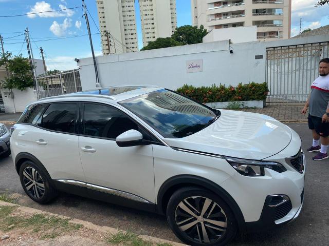 Peugeort 3008